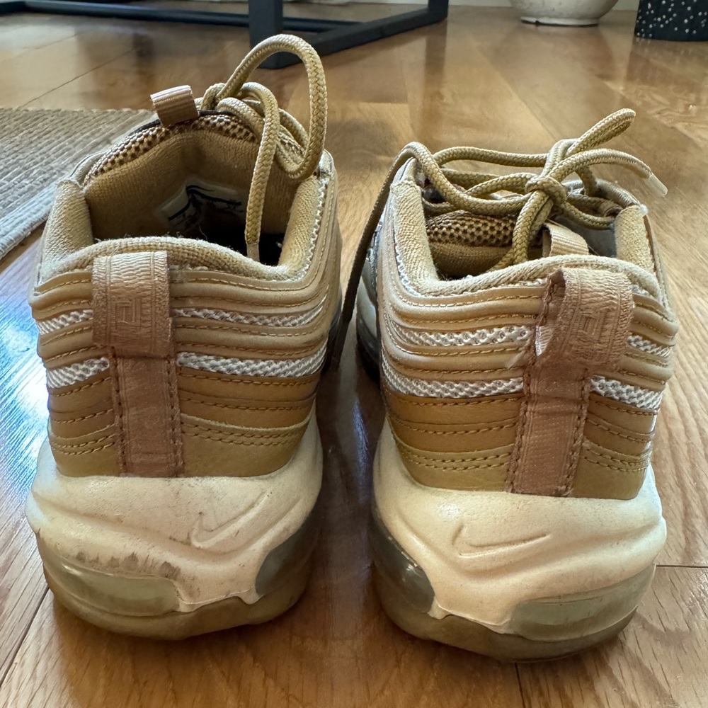 Nike Air Max - Picture 3 of 4